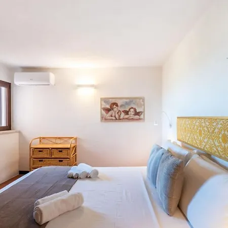 公寓 Marinella-porto Rotondo, Accesso Diretto Sulla 罗通多港