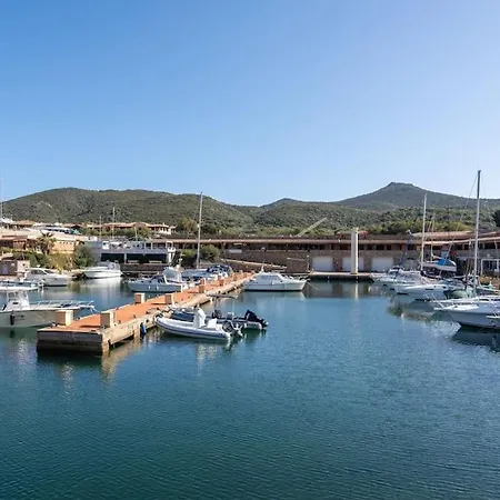 Marinella-porto Rotondo, Accesso Diretto Sulla *