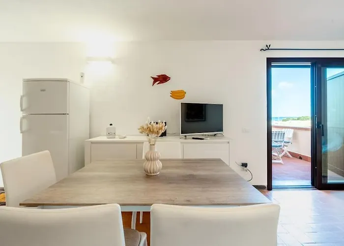 Marinella-porto Rotondo, Accesso Diretto Sulla Apartamento