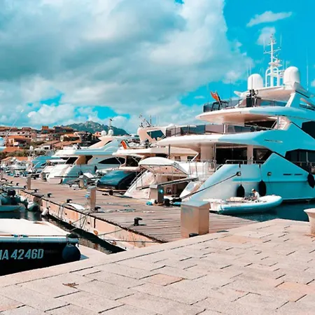 Marinella-porto Rotondo, Accesso Diretto Sulla