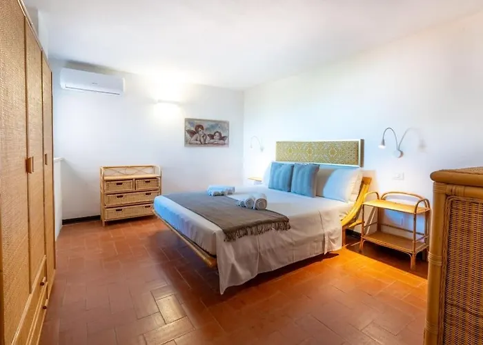 Marinella-porto Rotondo, Accesso Diretto Sulla * Porto Rotondo