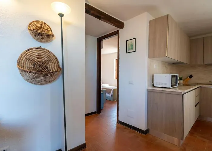 Marinella-porto Rotondo, Accesso Diretto Sulla Daire