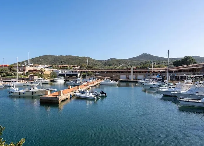 Marinella-porto Rotondo, Accesso Diretto Sulla *