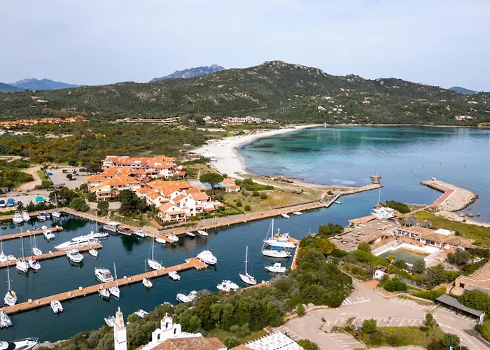Daire Marinella-porto Rotondo, Accesso Diretto Sulla Porto Rotondo
